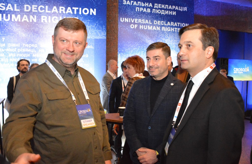 Народный защитник Грузии посещает Киев