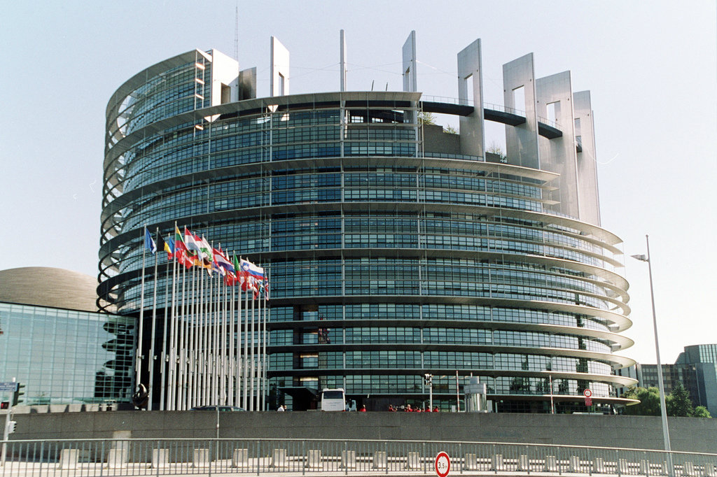 Резолюция Европарламента: переговоры о вступлении Грузии не могут начаться, пока существует закон об «иноагентах»