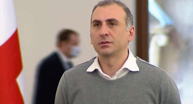 სახლში მოვარდნენ, ნიღბებით, მეზობლებმა კინწისკვრით გაყარეს _ ელისაშვილი
