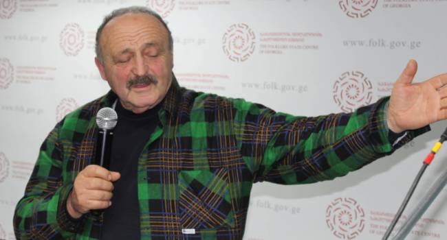 წიგნის პრეზენტაცია ოზურგეთში: „ნაწარმოების  გმირების შთამომავლები პარიზიდან ჩამოვიდნენ“