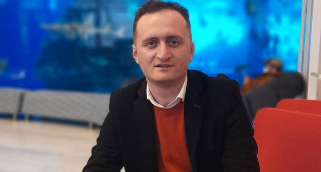 “ვტოვებთ პარტიას და ფრაქციას” _ ბაჩო ახალაძე განცხადებას ავრცელებს
