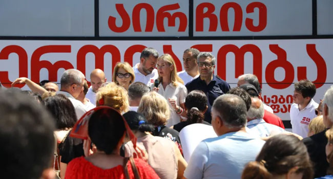ვინ დგას “ერთიანობა – ნაციონალური მოძრაობის“ სიის სათავეში 