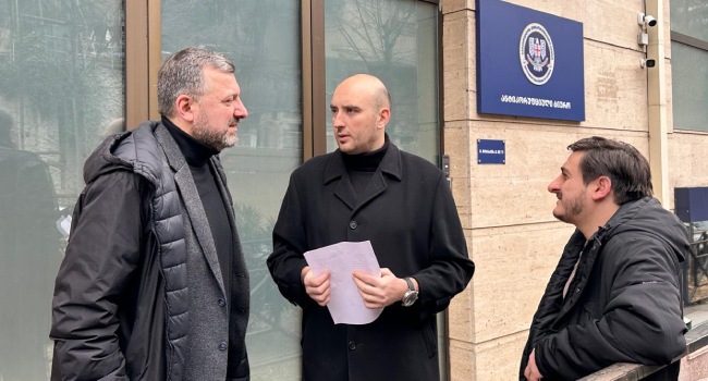 ენმ-ს წევრები უარს ამბობენ ქონებრივი დეკლარაციის შევსებაზე
