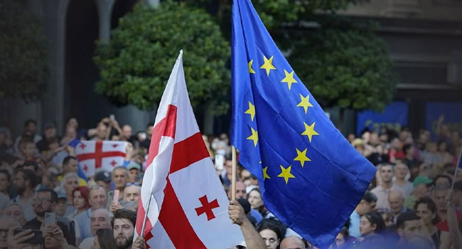 პარტიის  ცენტრალურ ოფისს თავს დაესხნენ – ნაციონალური მოძრაობა