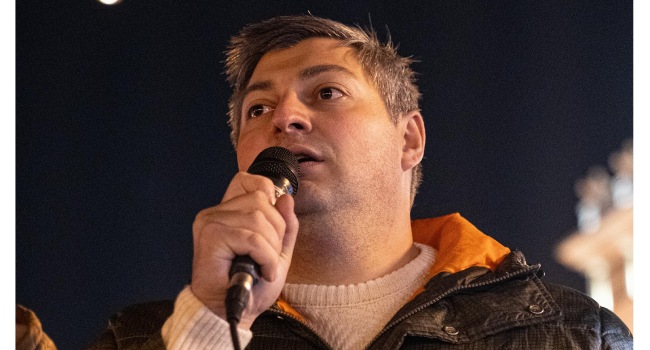 “ჩემს სახლთან პოლიციელები იყვნენ, მეძებდნენ” – ილია ღლონტი