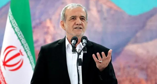 მედია: ირანის პრეზიდენტი ისრაელის თავდასხმის დროს მსუბუქად დაიჭრა