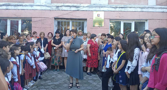 „სიცოცხლე გრძელდება“:  ახალი სასწავლო წლის მაუწყებელი ზარი დაირეკა