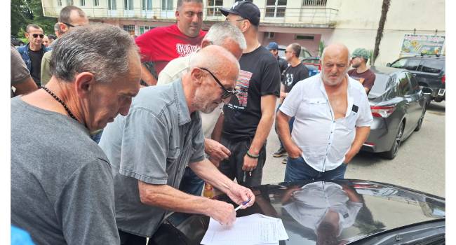 “სოფელში არის ერთი ჰესი და არავინ არაფერს გვეხმარება”