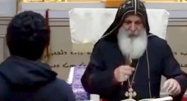 სიდნეიში ქადაგების დროს მღვდელს დანით შეიარაღებული პირი  თავს დაესხა – დაჭრილია 4 ადამიანი