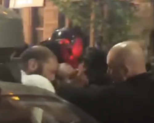 Полицейские жестоко избили мужчину в его машине в Тбилиси