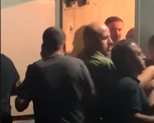 Полиция задержала двух представителей оппозиции