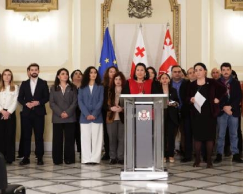 პრეზიდენტი: მოქალაქეებს სჭირდებათ დაცვა და  ამისთვის შეიქმნა ადვოკატების ეს ჯგუფი