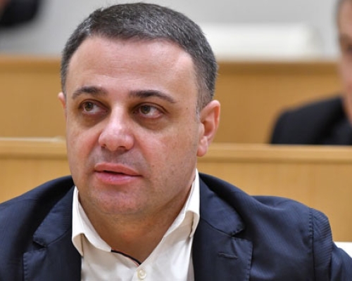 ალუდა ღუდუშაური ოპოზიციას –  სულ რომ  ყირაზე გადახვიდეთ, არ მოგცემთ საშუალებას