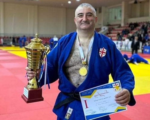 სამტრედიელი ბუხუტი ნიკურაძე საქართველოს ჩემპიონია