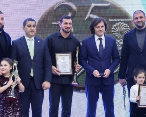 ოლიმპიური ჩემპიონები დააჯილდოვეს