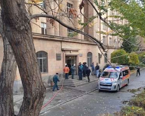 აფეთქება ერევნის სახელმწიფო უნივერსიტეტში