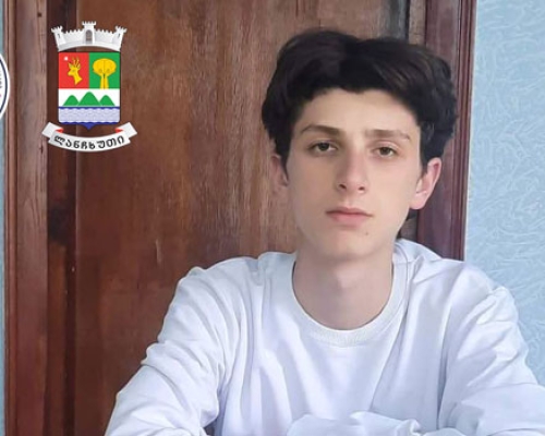 “ლანჩხუთის ეტალონი მოსწავლე” გიორგი ფირცხალაიშვილი გახდა