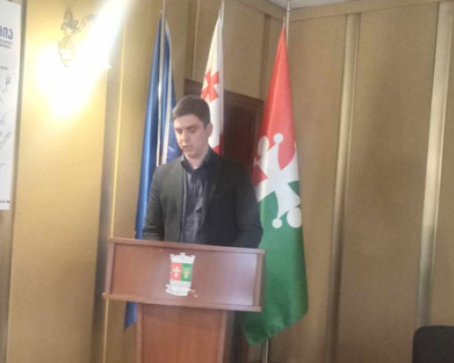 ოზურგეთის საკრებულოს სხდომა: გიორგი ღურჯუმელიძის განცხადება