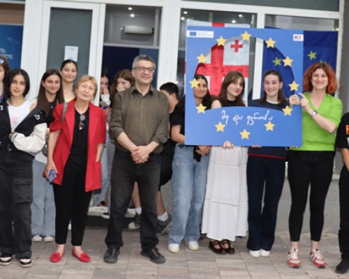 ოზურგეთში ევროკავშირის მხარდაჭერით, დოკუმენტური ფილმის “მე და ევროპა” ჩვენება-დისკუსია გაიმართა