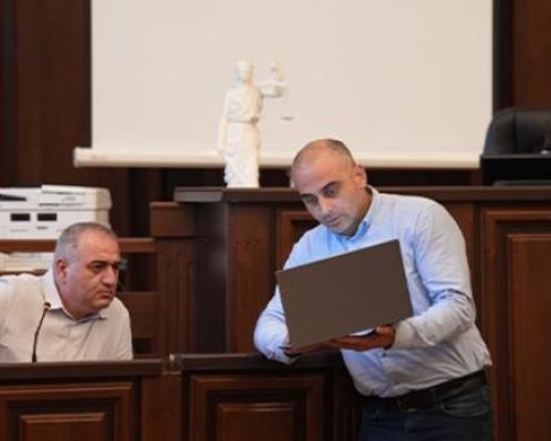 მოწმემ ვერ გაიხსენა გამოჰკითხა თუ არა ზვიად ცეცხლაძე