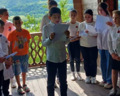 ნიგორზღველი მოსწავლეები ლადო ასათიანის პოეზიის საუფლოში