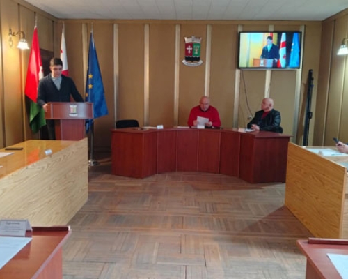  რიგგარეშე სხდომა: „78 108,76 ათასის  ნაცვლად, ოზურგეთის ბიუჯეტი 80 640,76 ათასი ლარით განისაზღვრა“