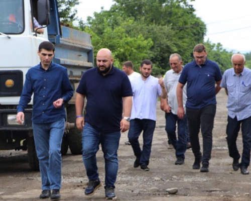 ოზურგეთში საგზაო – ინფრასტრუქტურული სამუშაოები აქტიურ რეჟიმში მიმდინარეობს