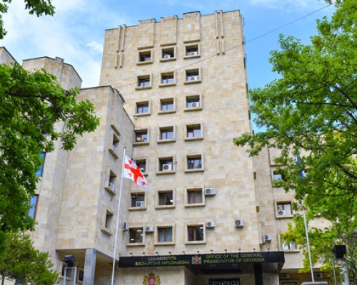 პროკურატურამ სახელმწიფო ინტერესების ხელყოფის მიზნით მტრულ საქმიანობაში დახმარების ფაქტებზე გამოძიება დაიწყო