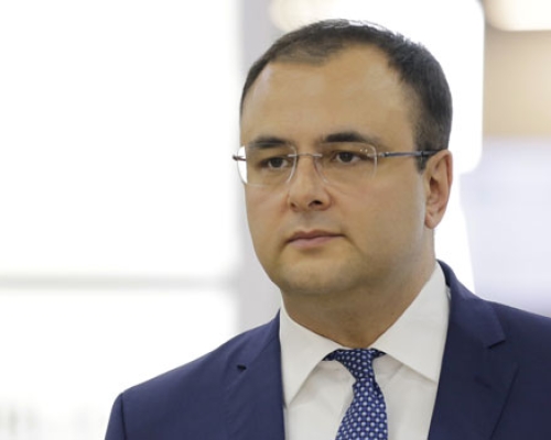 “პროფესორი გაიფიცოს, კატეგორიულად მიუღებელია”- რატი ბრეგაძე