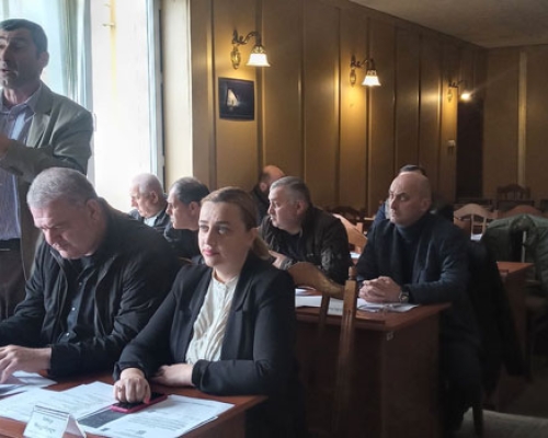 „მათი მთავარი მიზანი, კამერებთან პოზიორობაა“: ოზურგეთის საკრებულოს წევრი ოპოზიციონერ კოლეგებზე