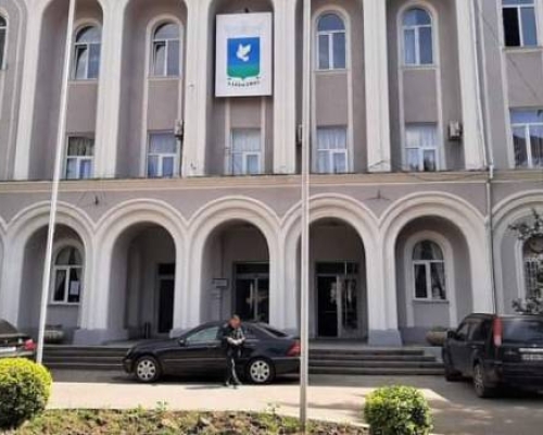 ხმაური სამტრედიის საკრებულოში – გადააყენეს თუ არა პოსტიდან თავმჯდომარის მოადგილე