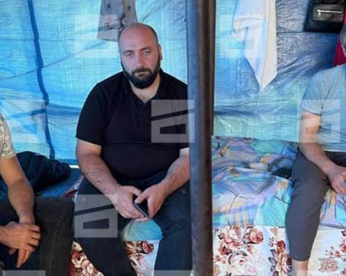 შუქრუთში აქციის სამმა მონაწილემ პირი ამოიკერა