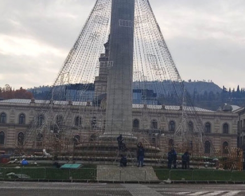 დედაქალაქის მთავარი ნაძვის ხე 9 დეკემბერს აინთება
