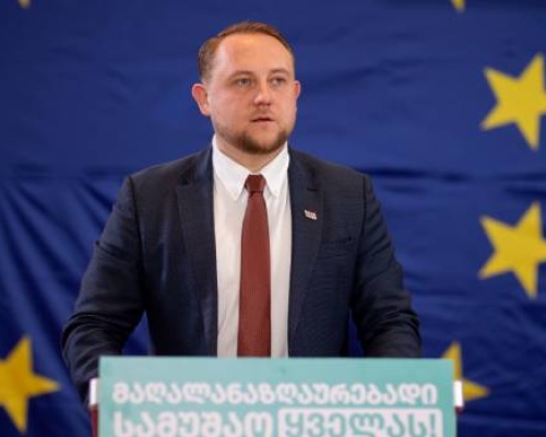 ვასო ურუშაძე: კობახიძის შეხვედრა ბიზნესის წარმომადგენლებთან იყო მცდელობა არაღიარებული პრემიერის  სკამის ლეგიტიმაციისა