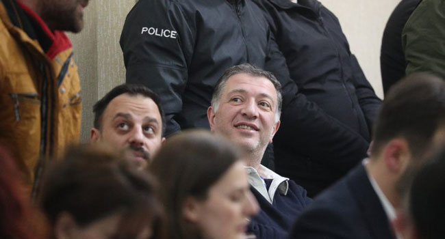 გიგი უგულავამ და დიმიტრი ბიძინაშვილმა საპატიმრო დატოვეს