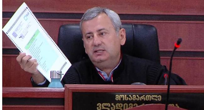 მოსამართლე ხუჭუა: მივიღე სამართლიანი გადაწყვეტილება, სხდომაზე გამოკვლეულ მტკიცებულებებზე დაყრდნობით