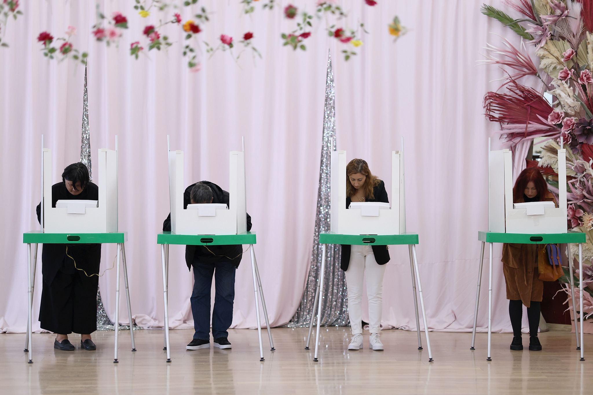 International Reactions to October 4 Elections
