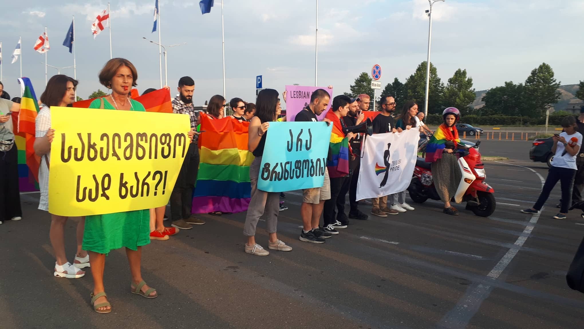 First Ever Impromptu Pride Parade Held in Tbilisi
