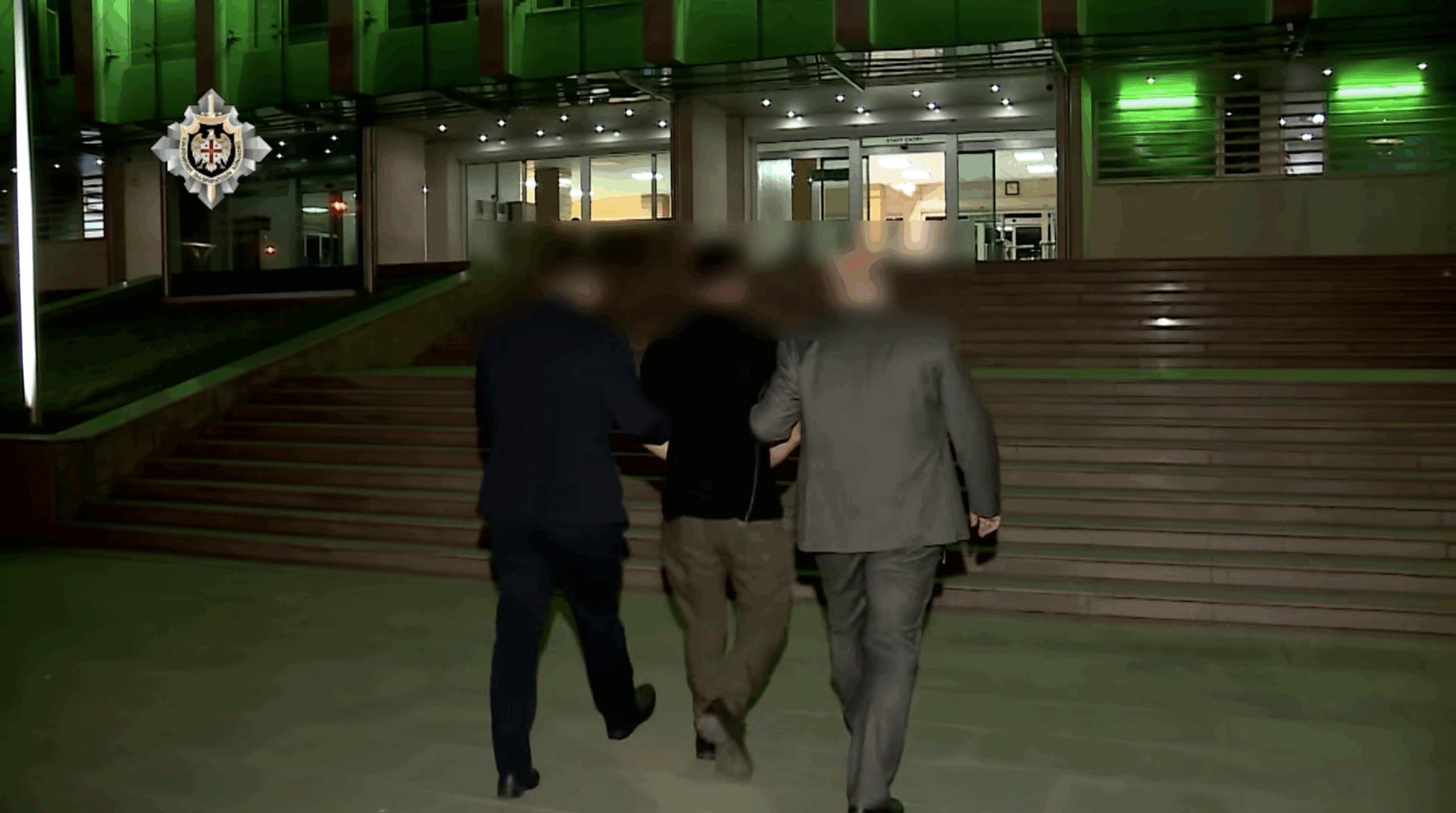 Ex-Defense Ministry Officials, Ex-Minister’s Relative Arrested on Embezzlement Charges
