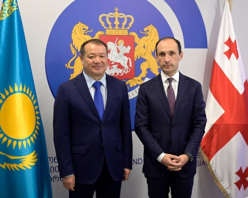 Kazakh Industry Minister Visits Tbilisi