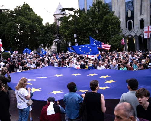 EU Parliament Backs Easier Suspension of Visa-Free Travel Amid Concerns Over Georgia