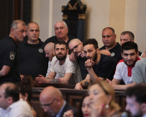 Detained Protesters Say They Are Promised Pardon If They Apologize
