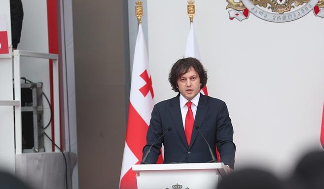 ირაკლი კობახიძე: უკრაინას ამართლებს ომი ყველაფერში, მედიაც შეუძლიათ დახურონ, პოლიტიკოსებიც დაიჭირონ, პარტიებიც აკრძალონ